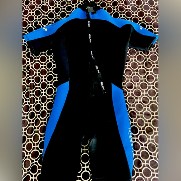 Ron Jon Surf Shop Youth Short Sleeve Shorty Wet Suit Size 12 Black Blue 🏄♂️ - Picture 2 of 2